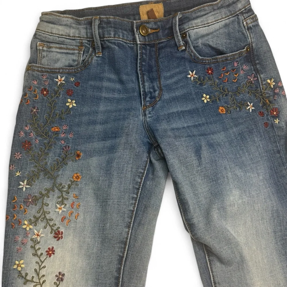 DRIFTWOOD Bootcut Blue Jeans with Colorful Floral Embroidery Size 26 - Picture 6 of 9
